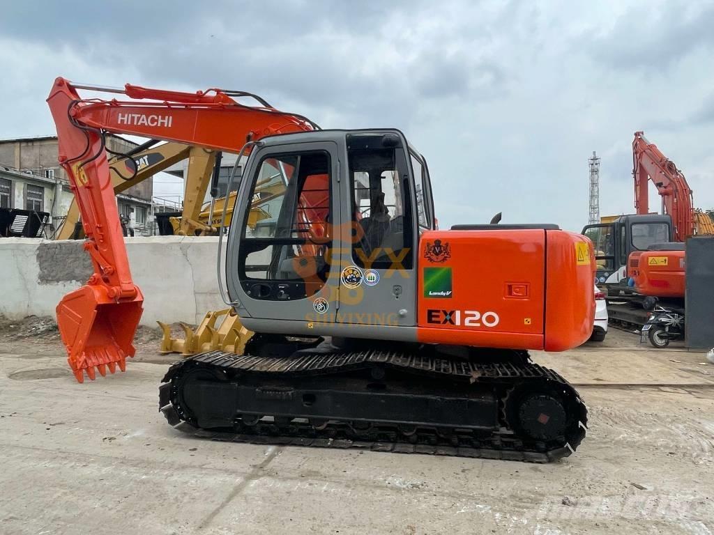 Hitachi EX 120 Bandgrävare