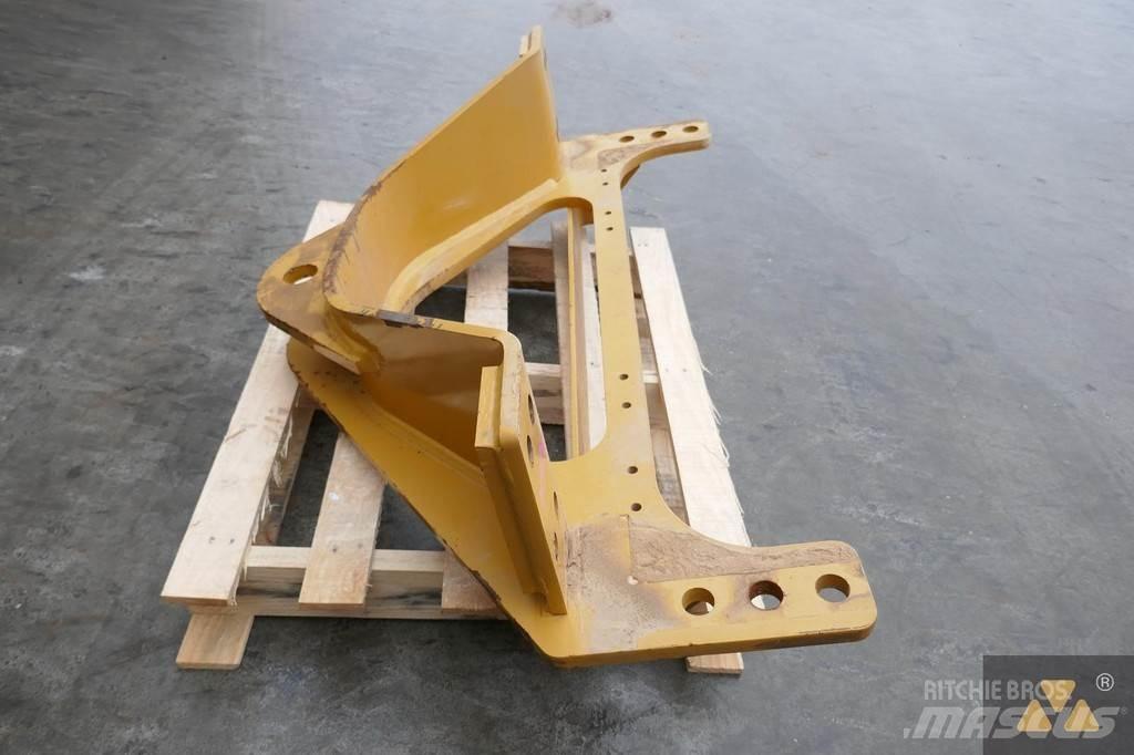 CAT 140M3 Drawbar Transport - Övriga