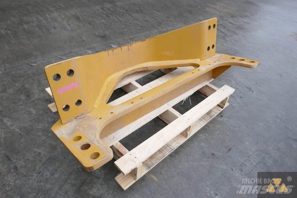 CAT 140M3 Drawbar Transport - Övriga