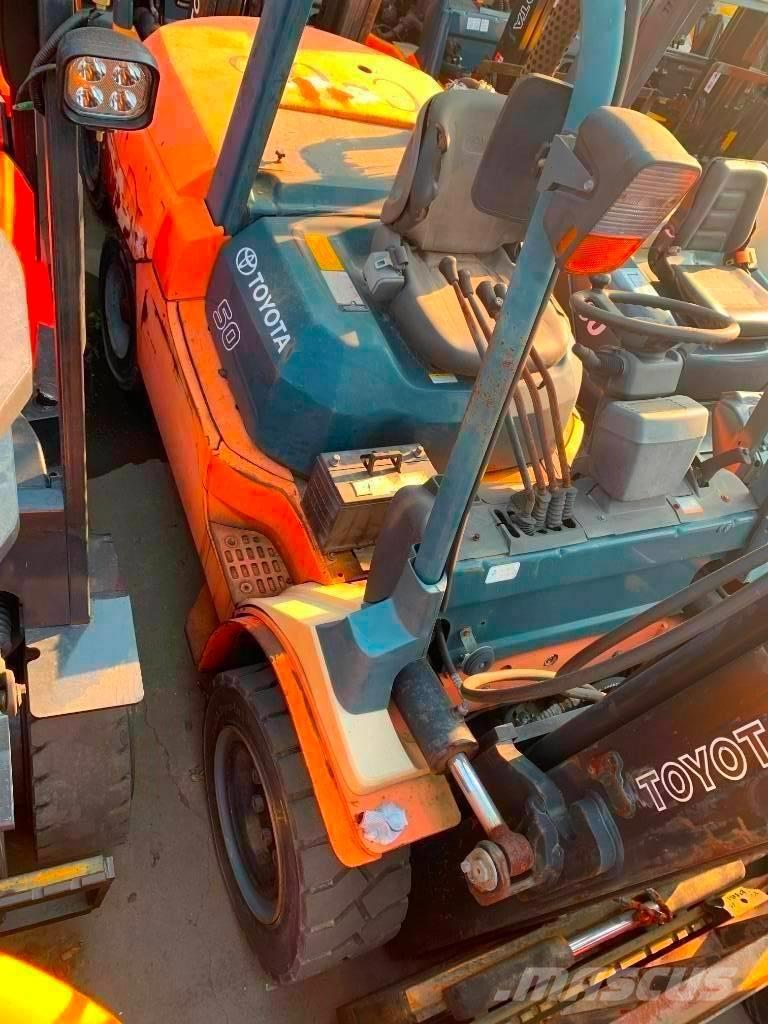 Toyota 7 FDA 50 Dieselmotviktstruckar