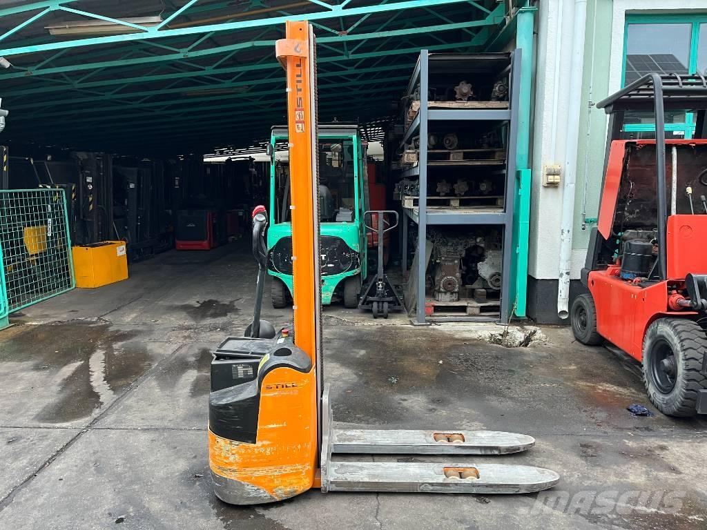 Still EGV12    V-4251 Staplare