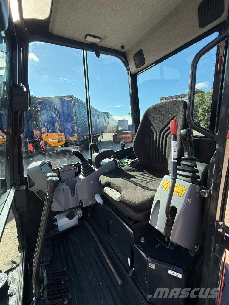 Kubota U 27-4 Minigrävare < 7t