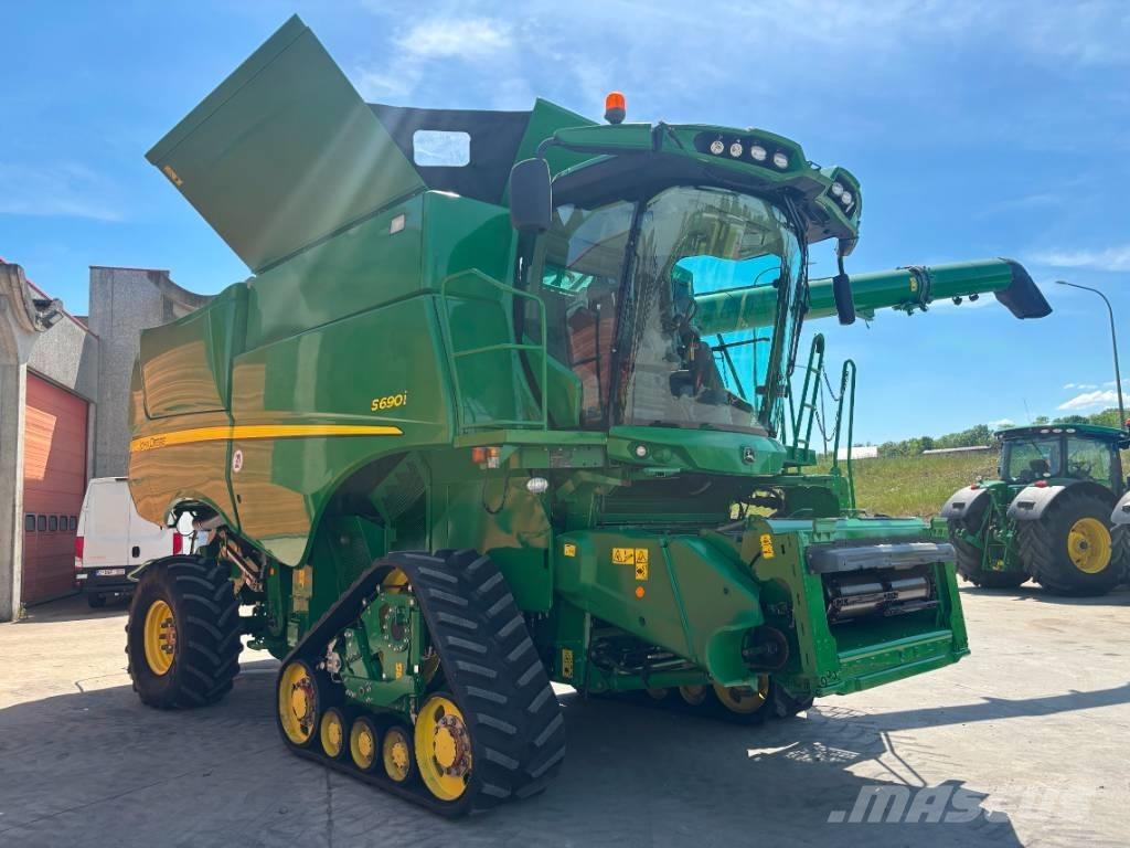 John Deere S 690 i Skördetröskor
