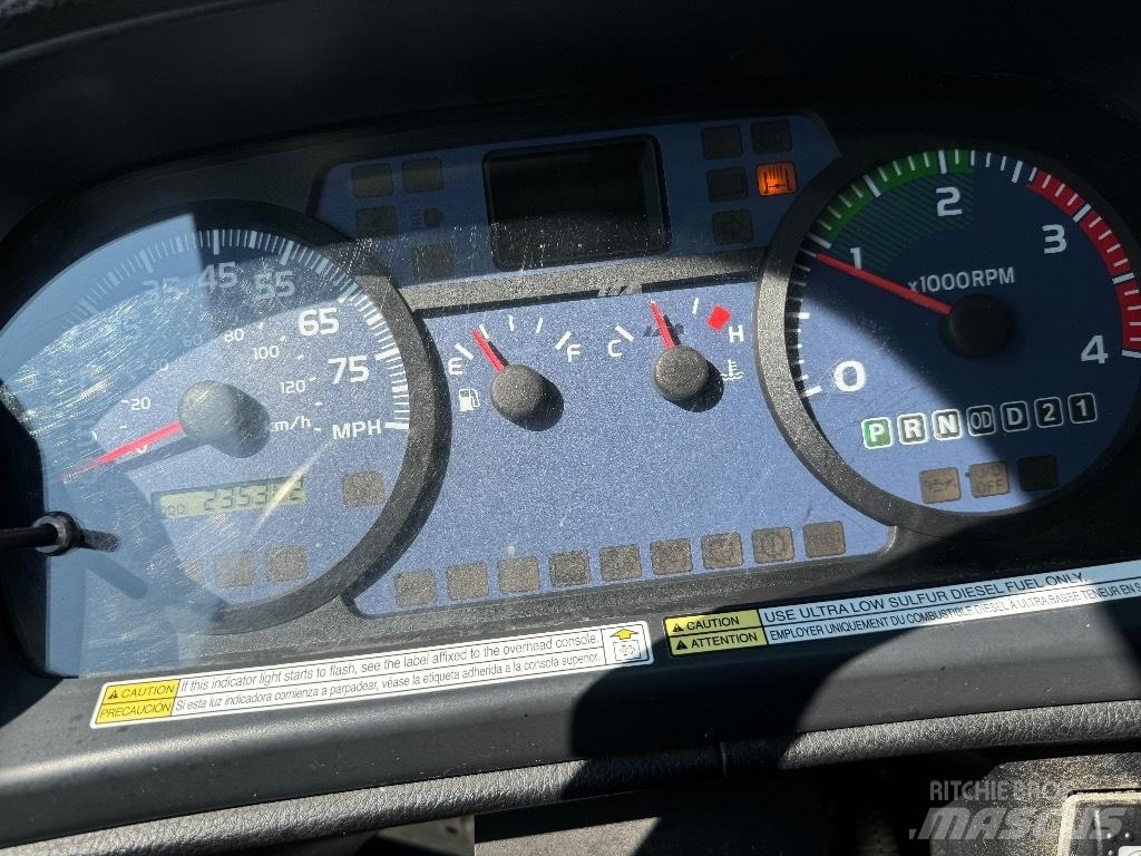 Hino 238 Skåpbilar