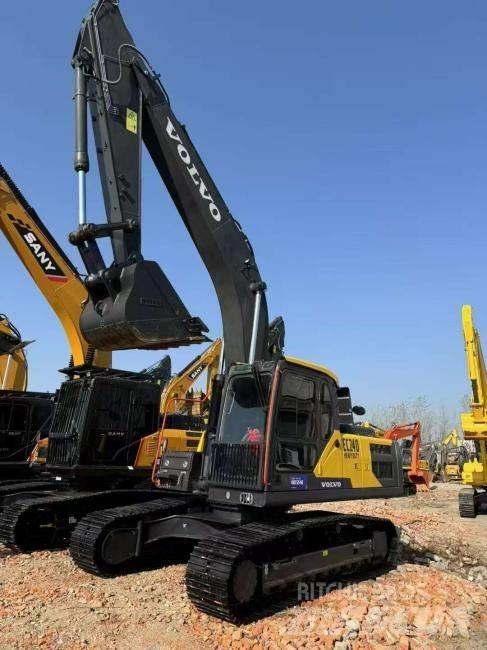 Volvo EC 240 Bandgrävare