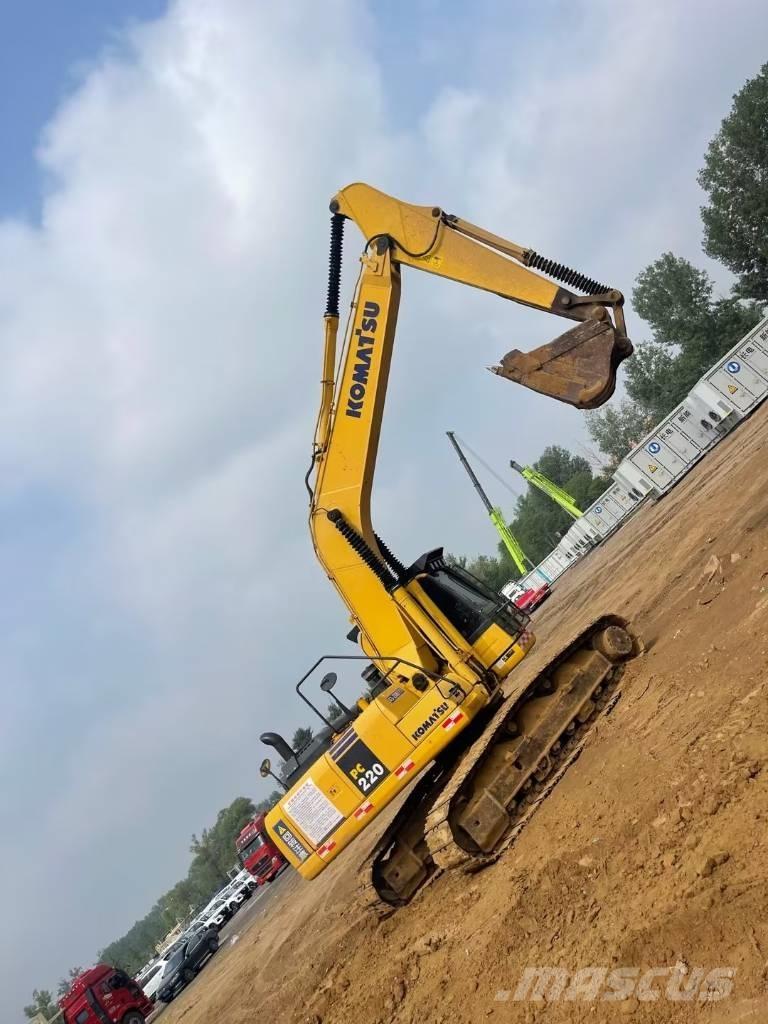 Komatsu PC 220-8 Bandgrävare