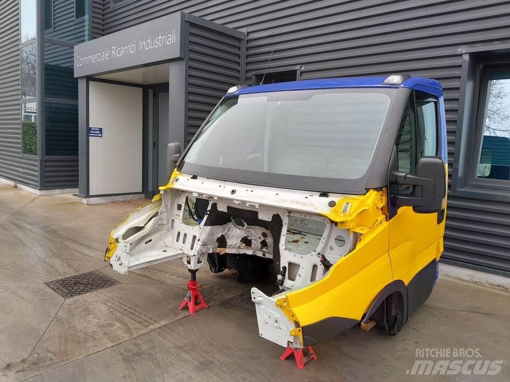 Iveco DAILY Hytter och interiör