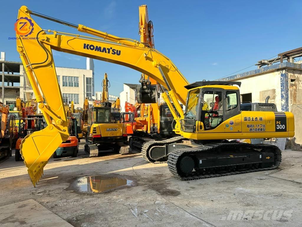 Komatsu PC 300 Bandgrävare