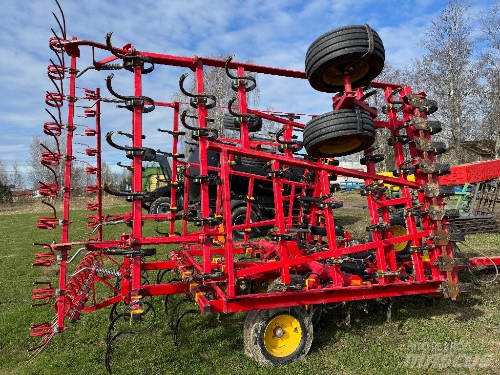 Väderstad NZA700 Harvar