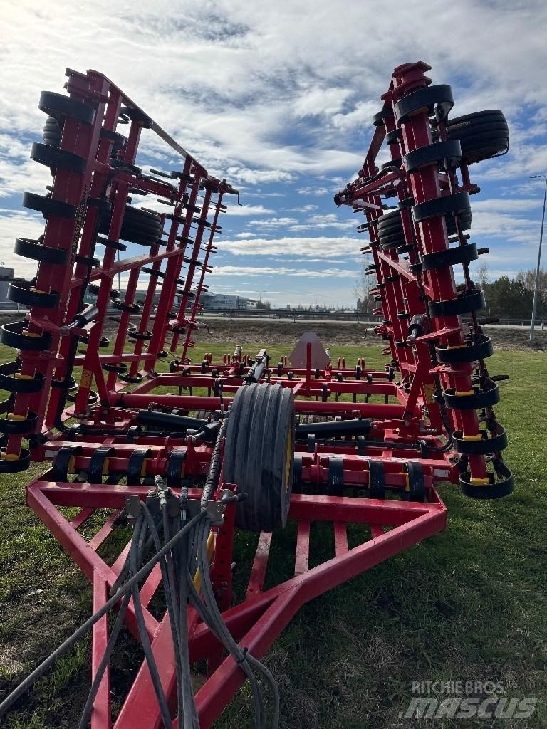 Väderstad NZA700 Harvar