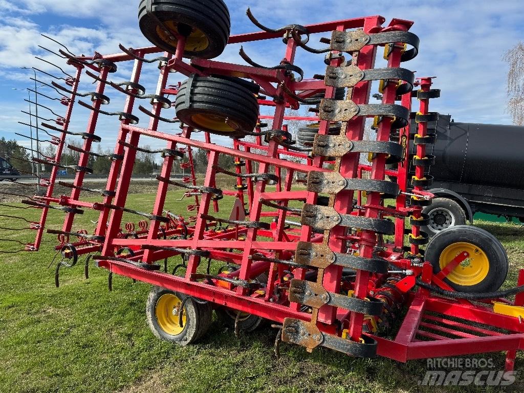 Väderstad NZA700 Harvar