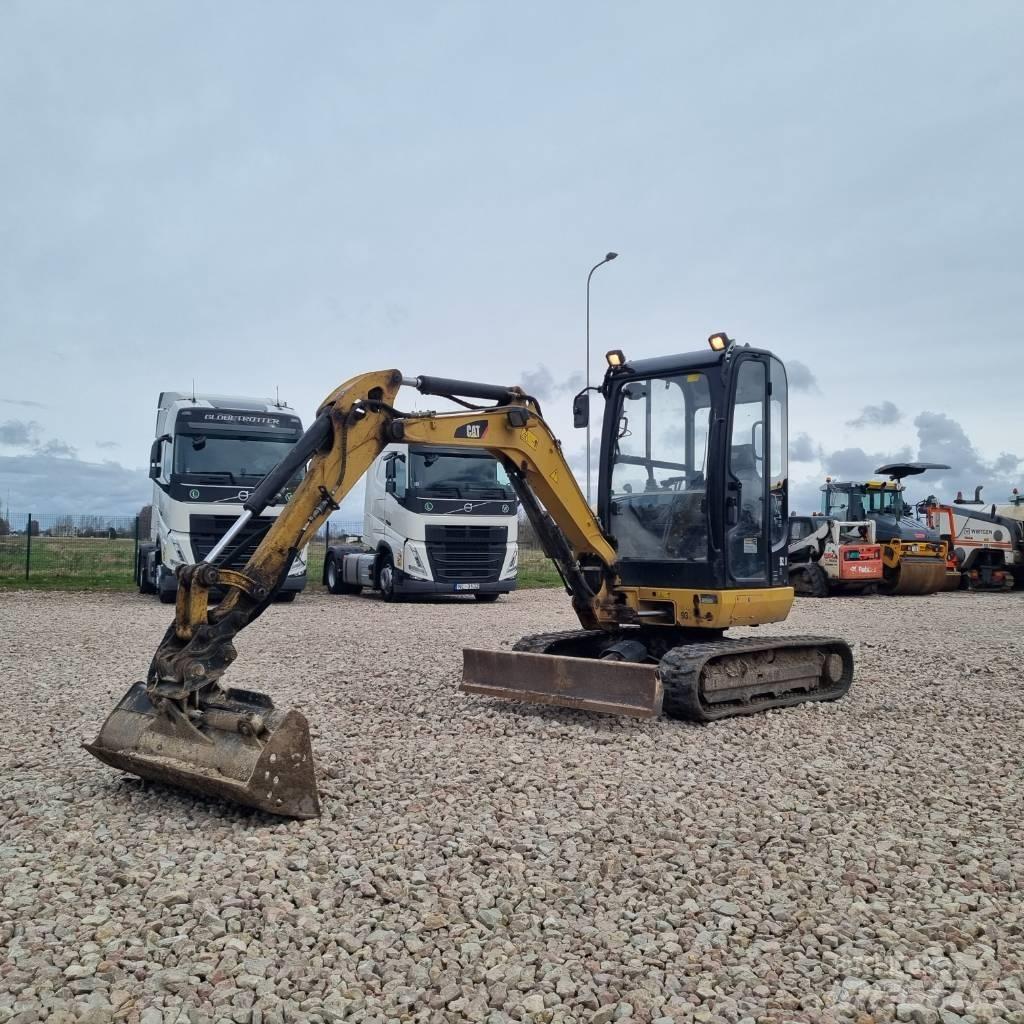 CAT 302.7 D CR Minigrävare < 7t