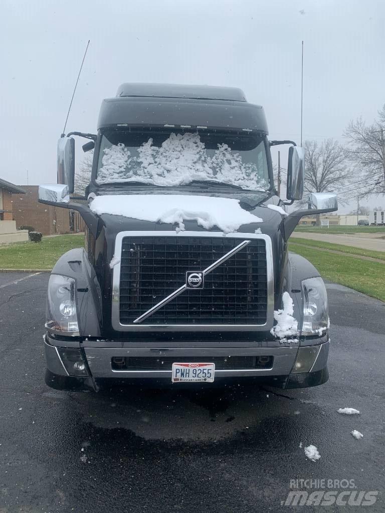 Volvo VNL730 Dragbilar