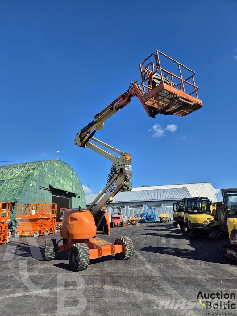 JLG 450 AJ Bomliftar