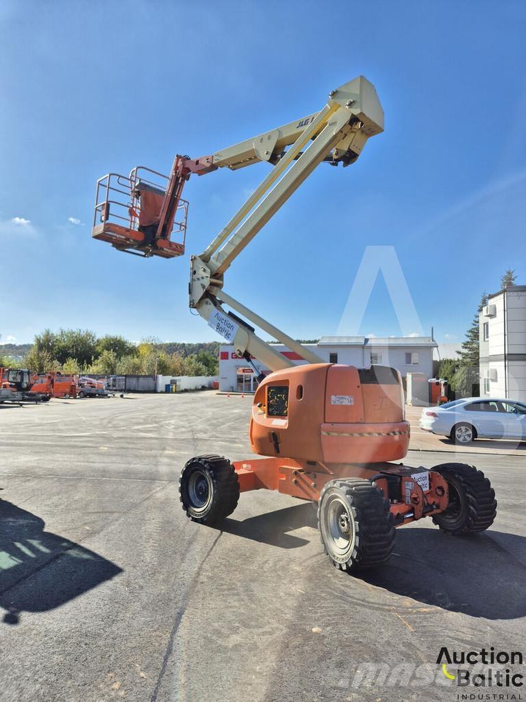 JLG 450 AJ Bomliftar