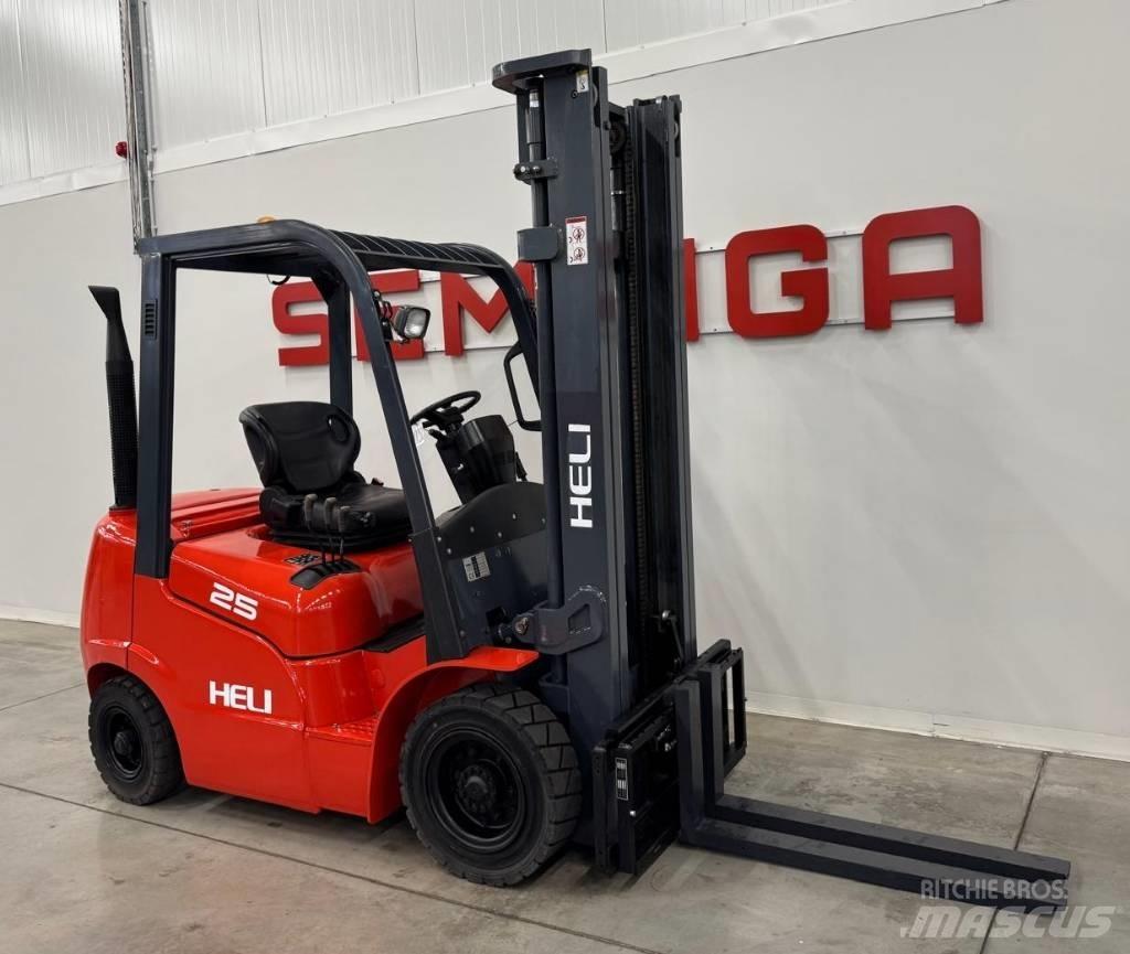 Heli 10052 - FD25G Dieselmotviktstruckar