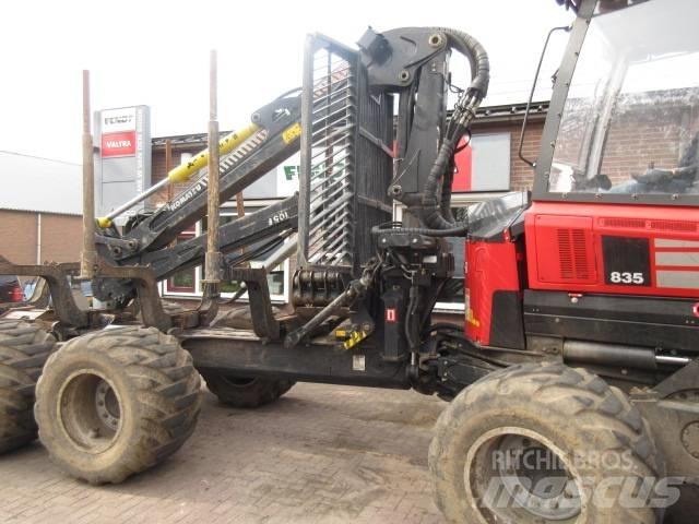 Komatsu 835 Skotare
