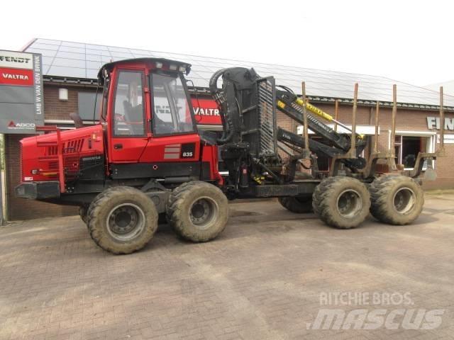 Komatsu 835 Skotare