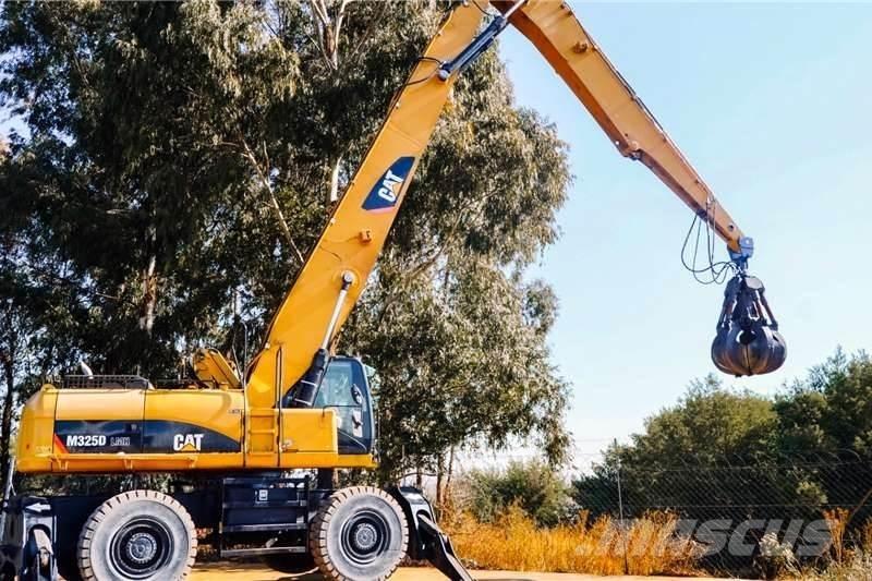 CAT M325 Minigrävare < 7t