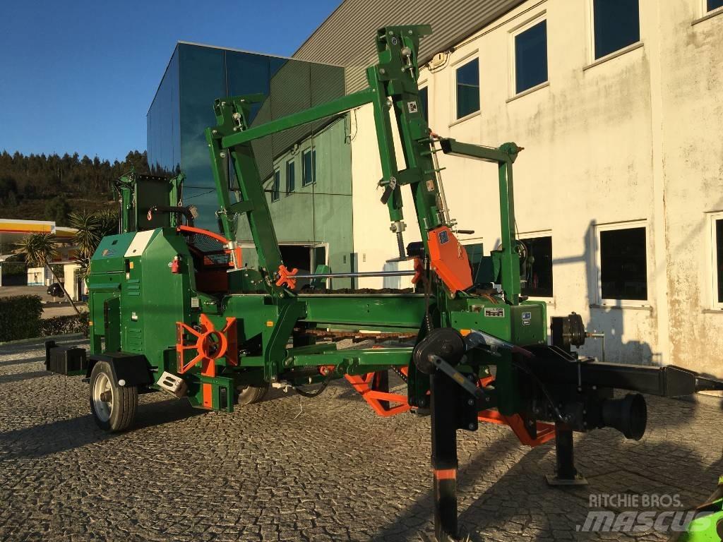 Posch k-415 Vedklyvar och vedkapar
