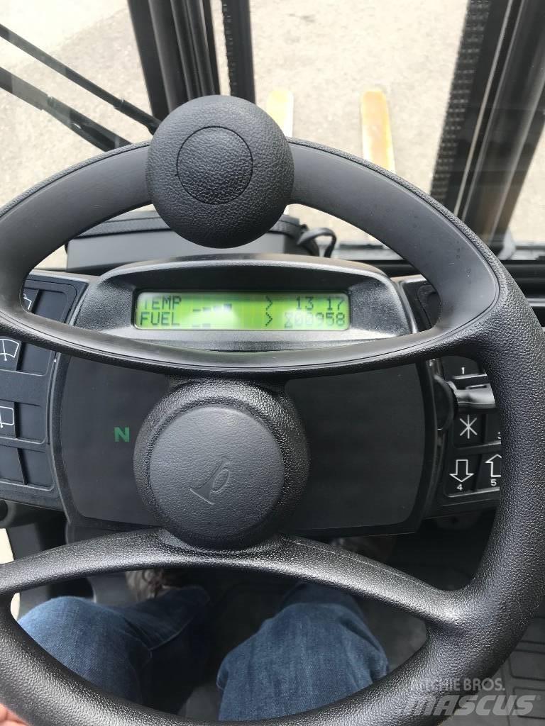 Yale GDP35VX Dieselmotviktstruckar