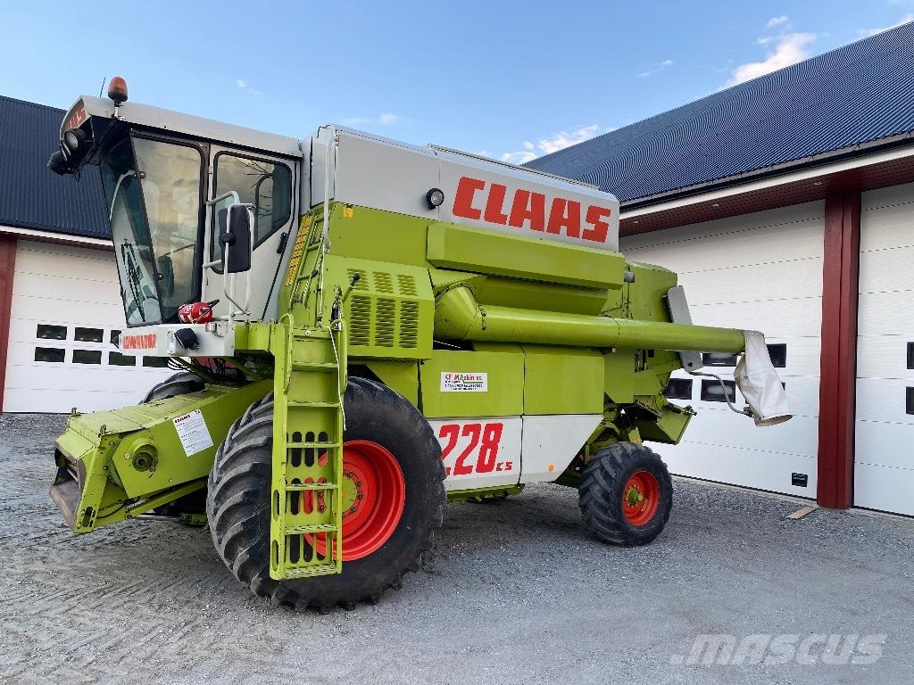 CLAAS Commandor 228 Skördetröskor