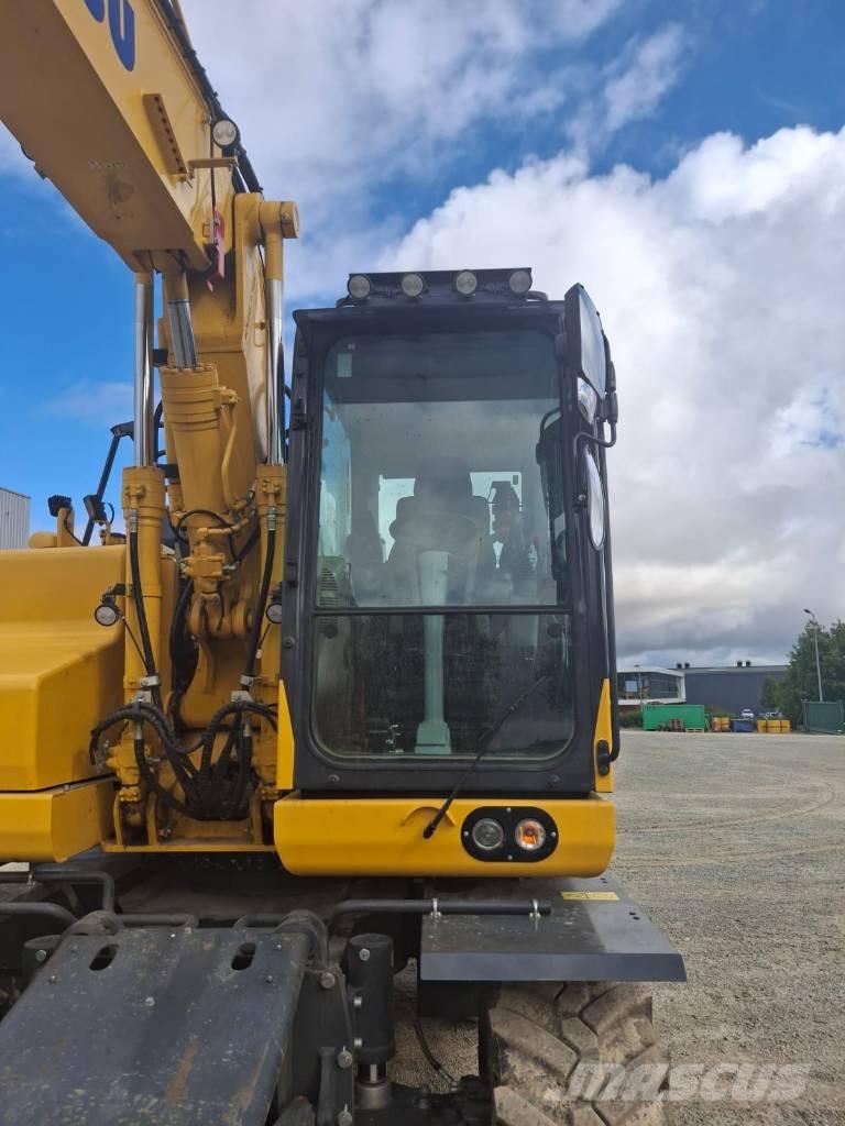 Komatsu PW158-11 Hjulgrävare