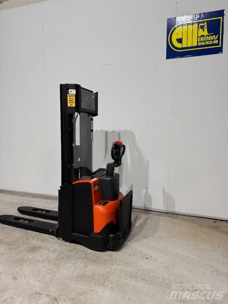 BT Truck SWE 120 L Staplare-led