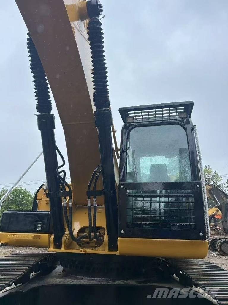 CAT 336 D L Bandgrävare