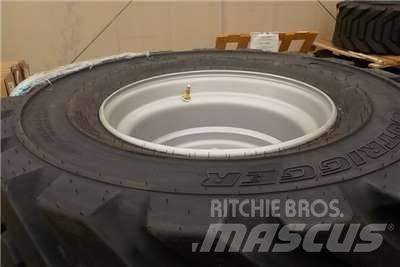 JLG Tyres Däck, hjul och fälgar