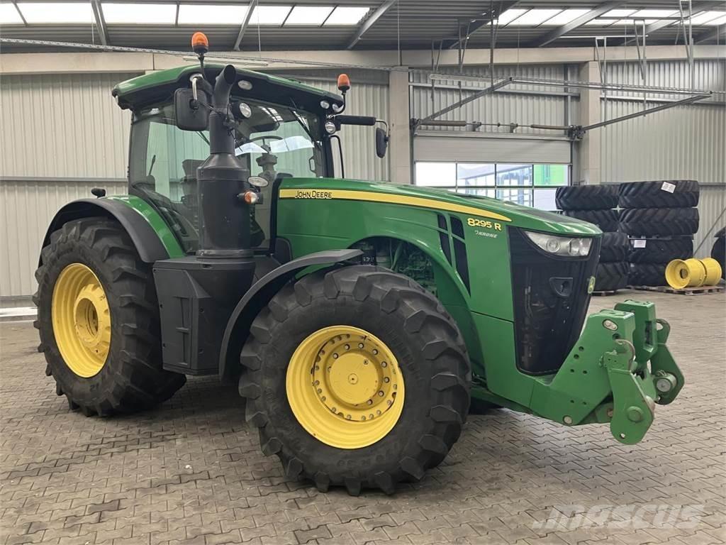 John Deere 8295R Traktorer