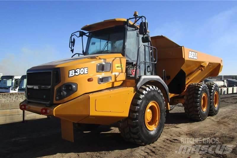 Bell B30E Midjestyrd dumper
