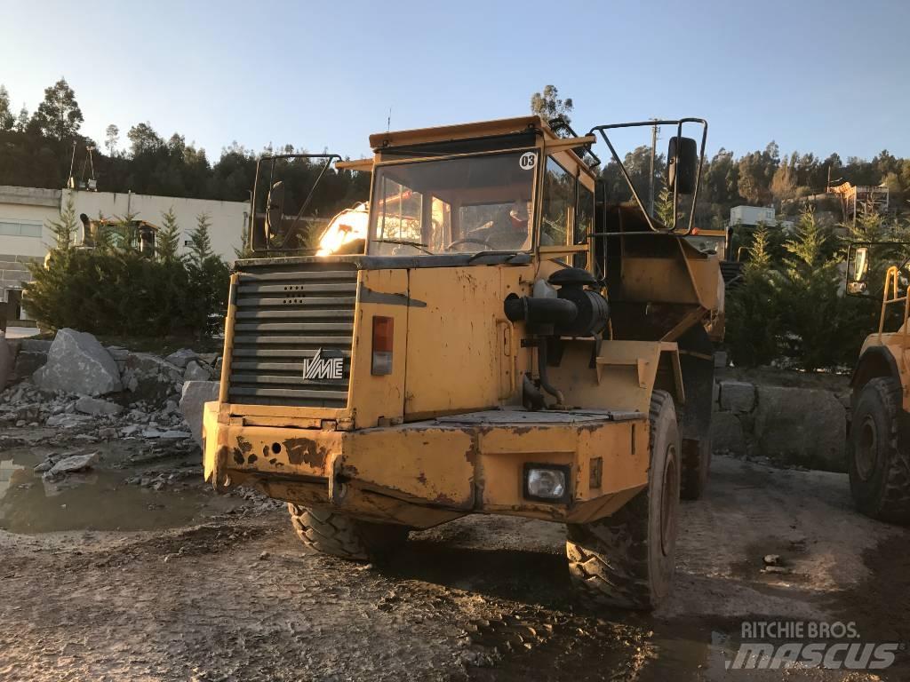Volvo A 30 C Midjestyrd dumper