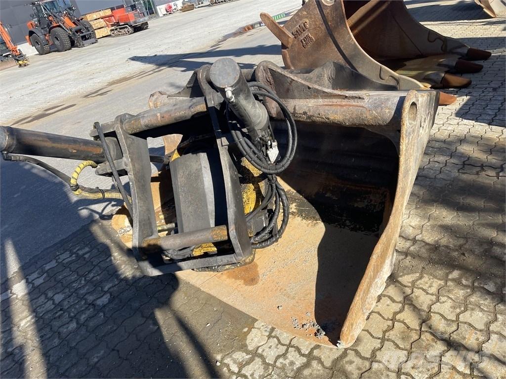 Komatsu PC 240 LC-8 Bandgrävare