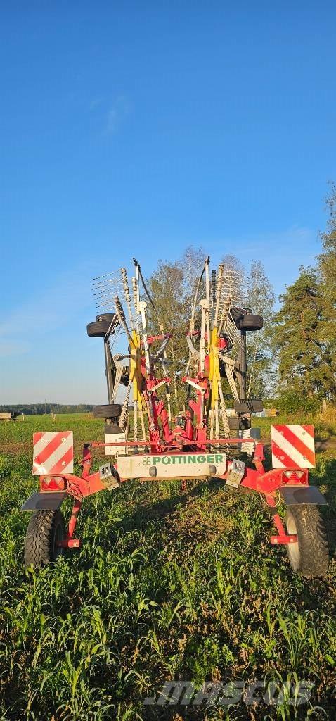 Pöttinger TOP 702C Vändare och luftare