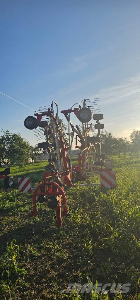 Pöttinger TOP 702C Vändare och luftare