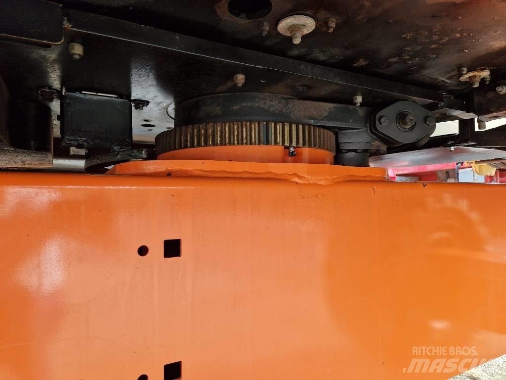 JLG 520AJ Bomliftar