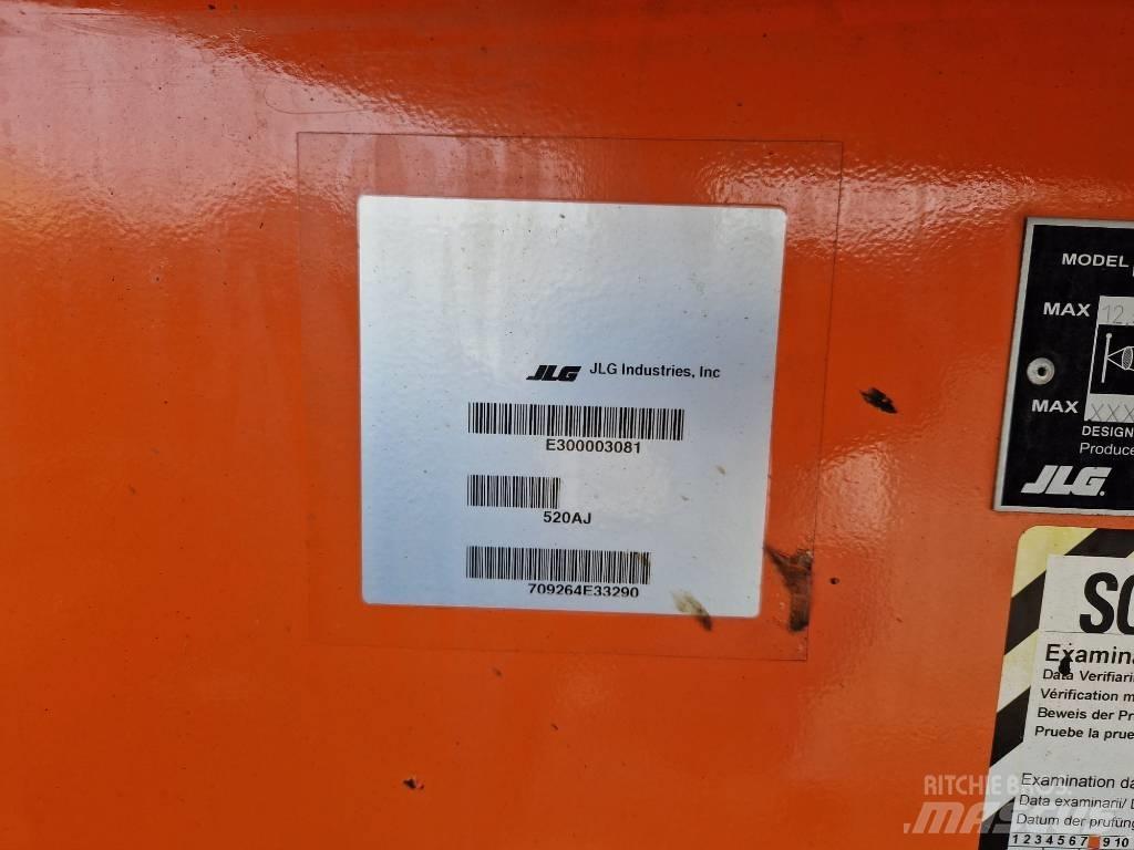 JLG 520AJ Bomliftar