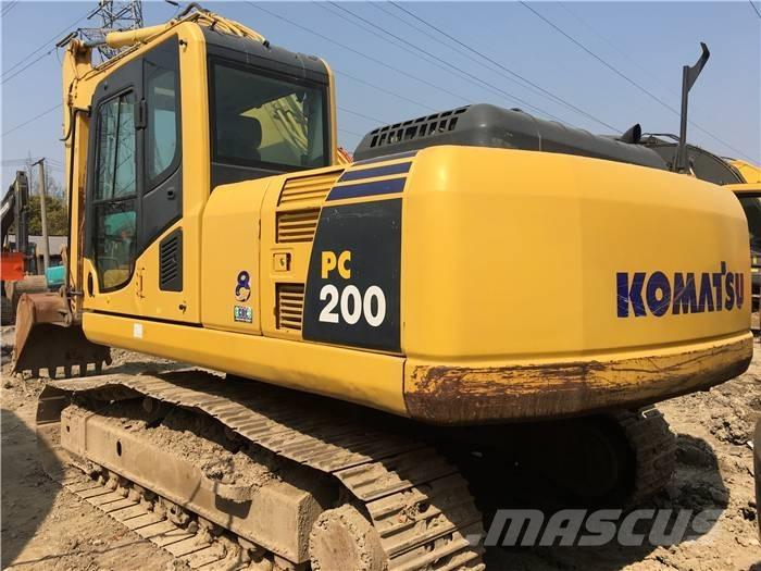 Komatsu PC 200-8 Bandgrävare