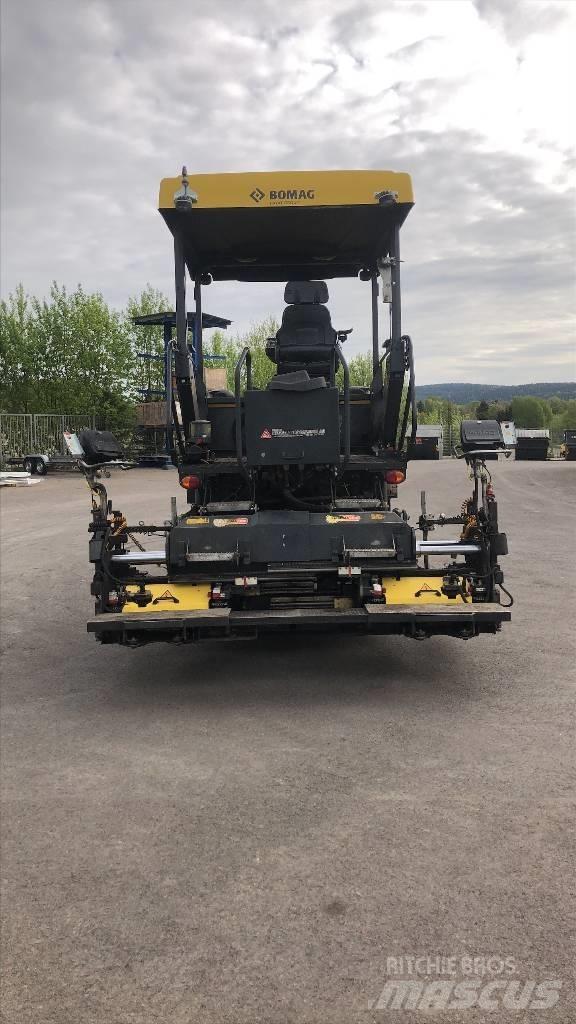 Bomag BF 300 P-2 Asfaltsläggningsmaskiner