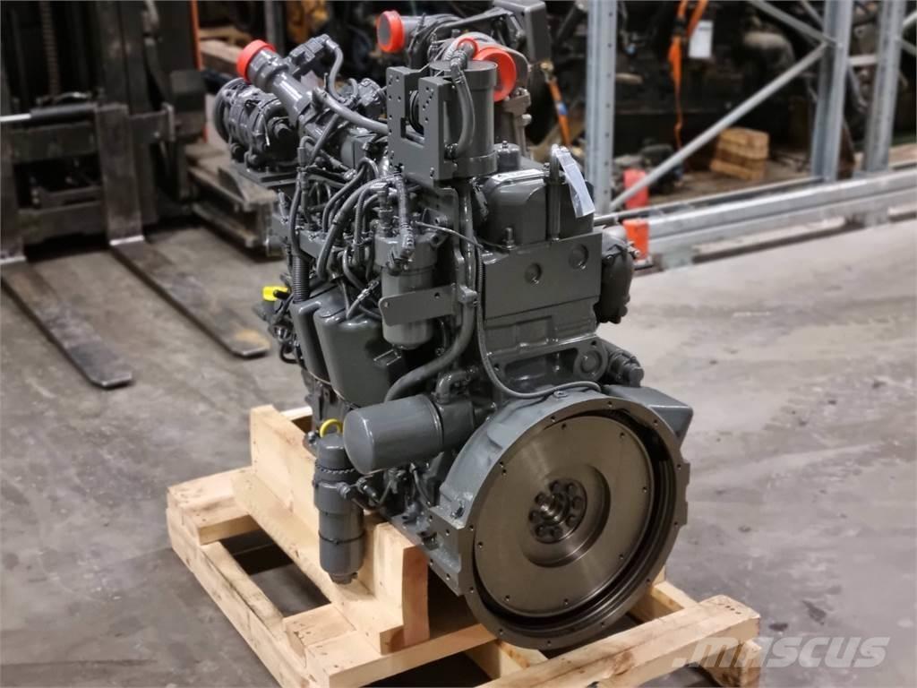 Komatsu 49 AWF Motorer