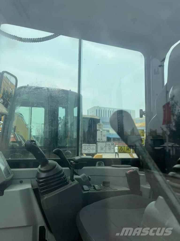 CAT 303.5 E CR Minigrävare < 7t