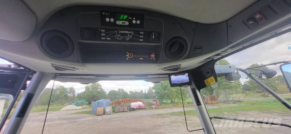 CLAAS Tucano 450 Skördetröskor