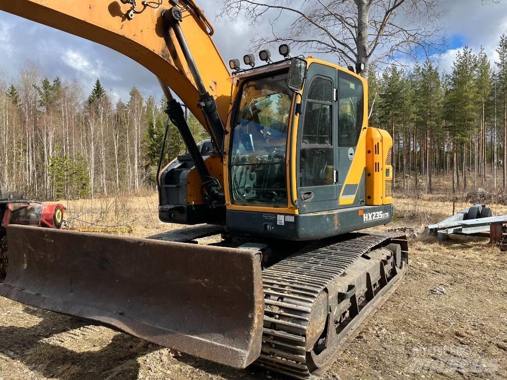 Hyundai HX 235 LCR Bandgrävare