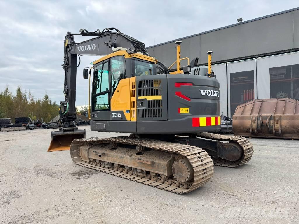 Volvo ECR 235 E Bandgrävare