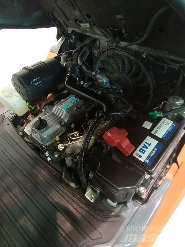 Toyota 8 FDF 25 Dieselmotviktstruckar