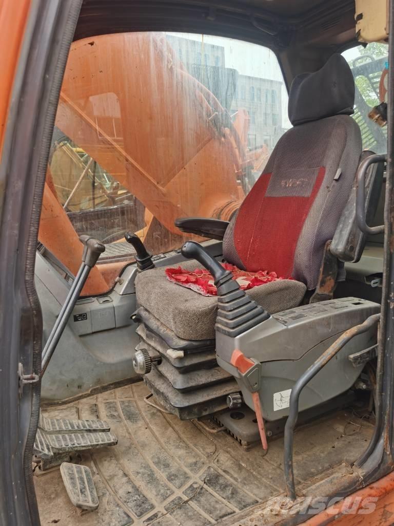 Doosan DX300LC-9C Bandgrävare