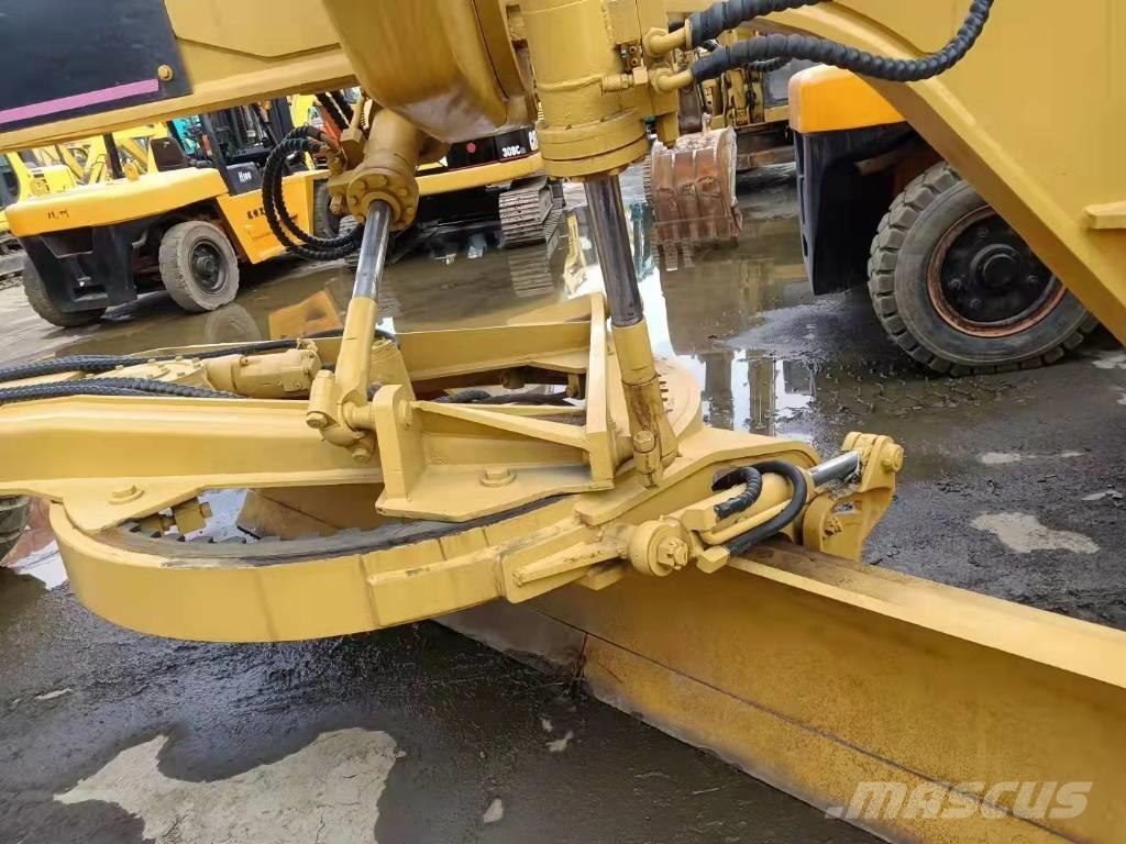 CAT 12 G Väghyvlar