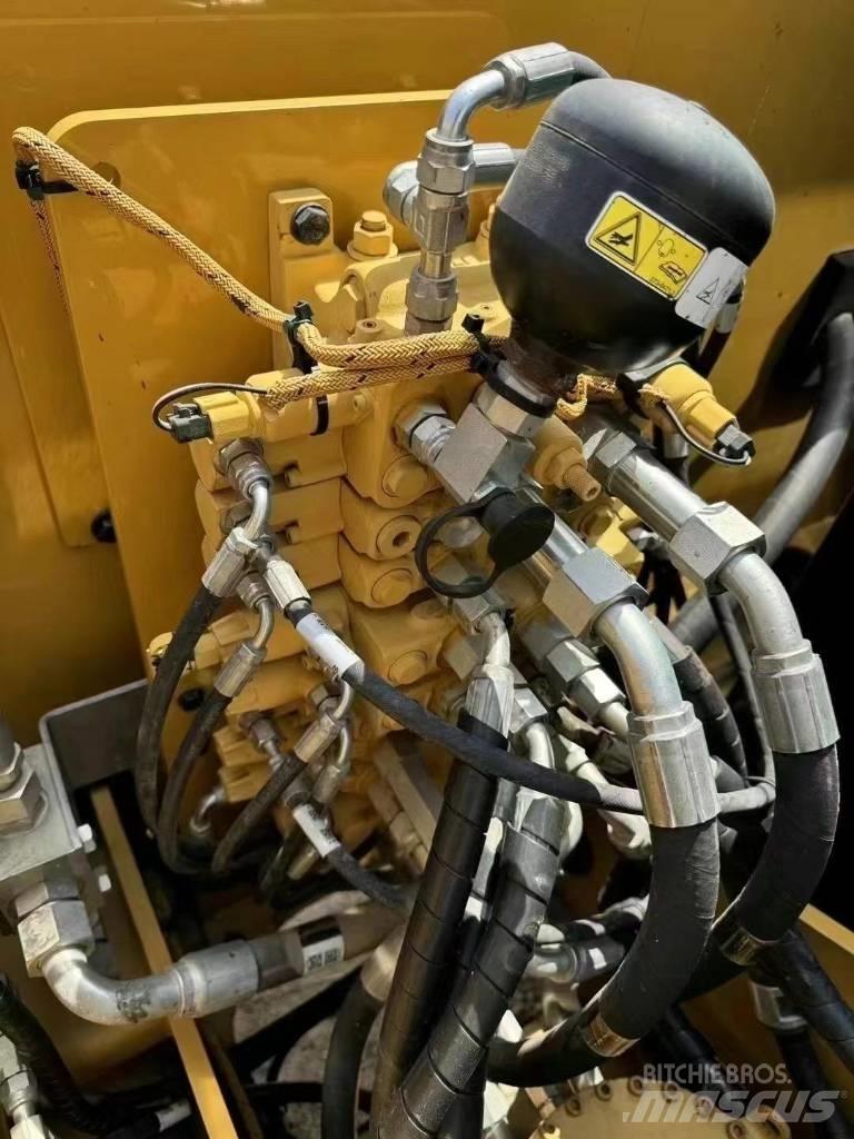 CAT 307 Minigrävare < 7t