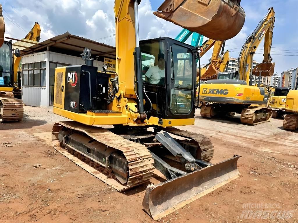 CAT 307 Minigrävare < 7t